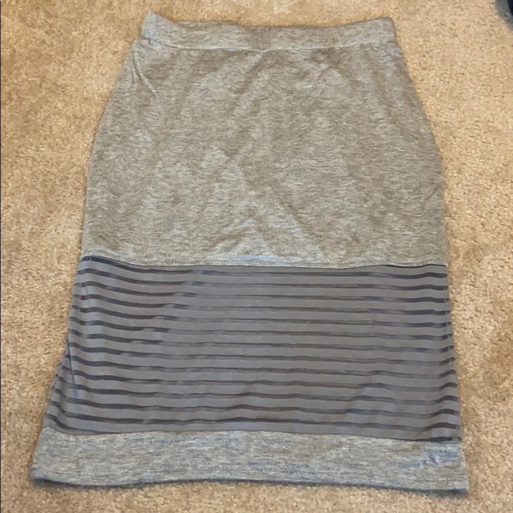 Grey pencil skirt